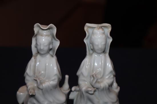 A pair of Chinese porcelain figures of Guanyin, 19th century height 14cm